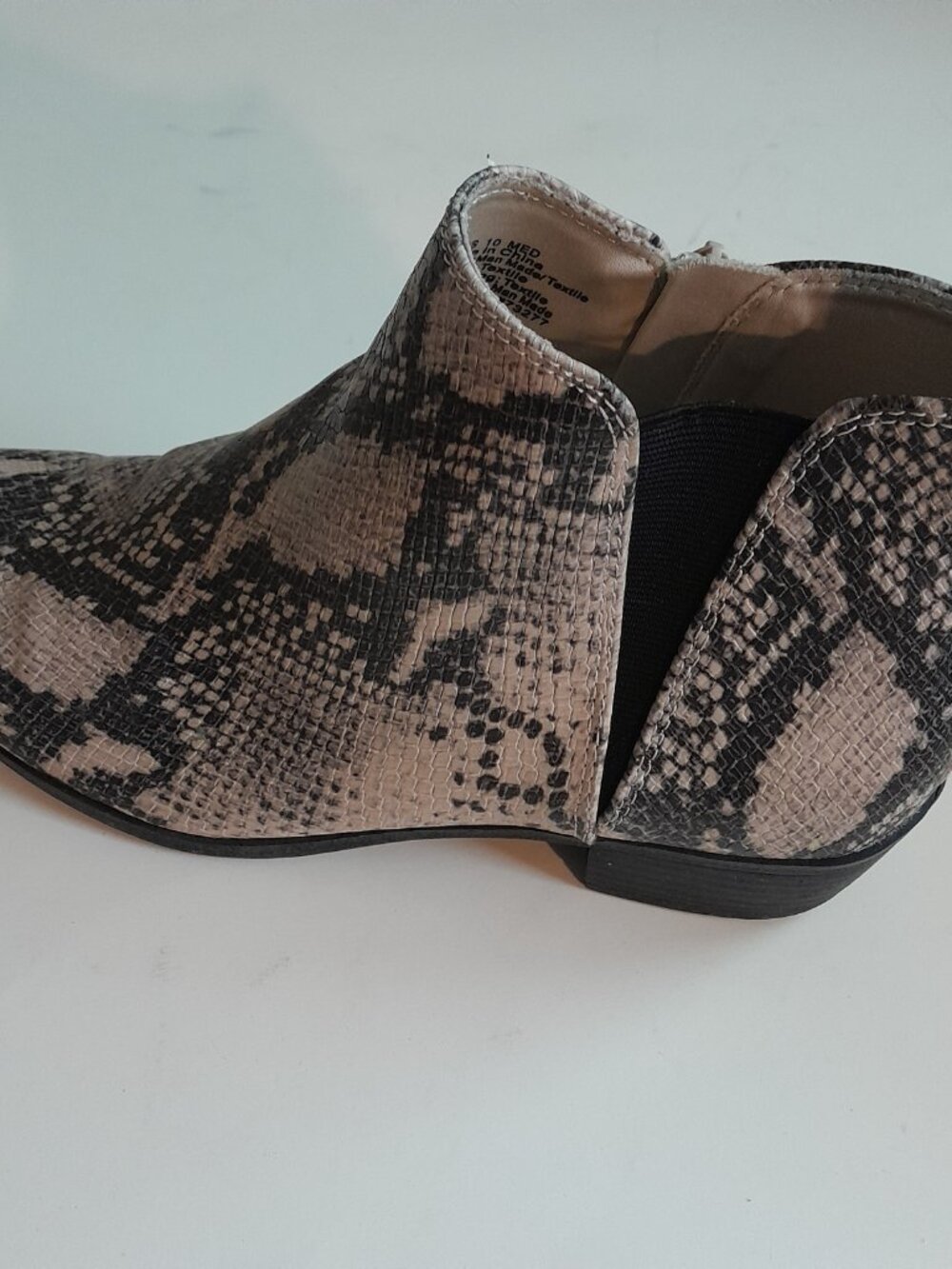SO Memory Foam women’s Brown ankle boots with zippers Size 10 - Picture 3 of 7